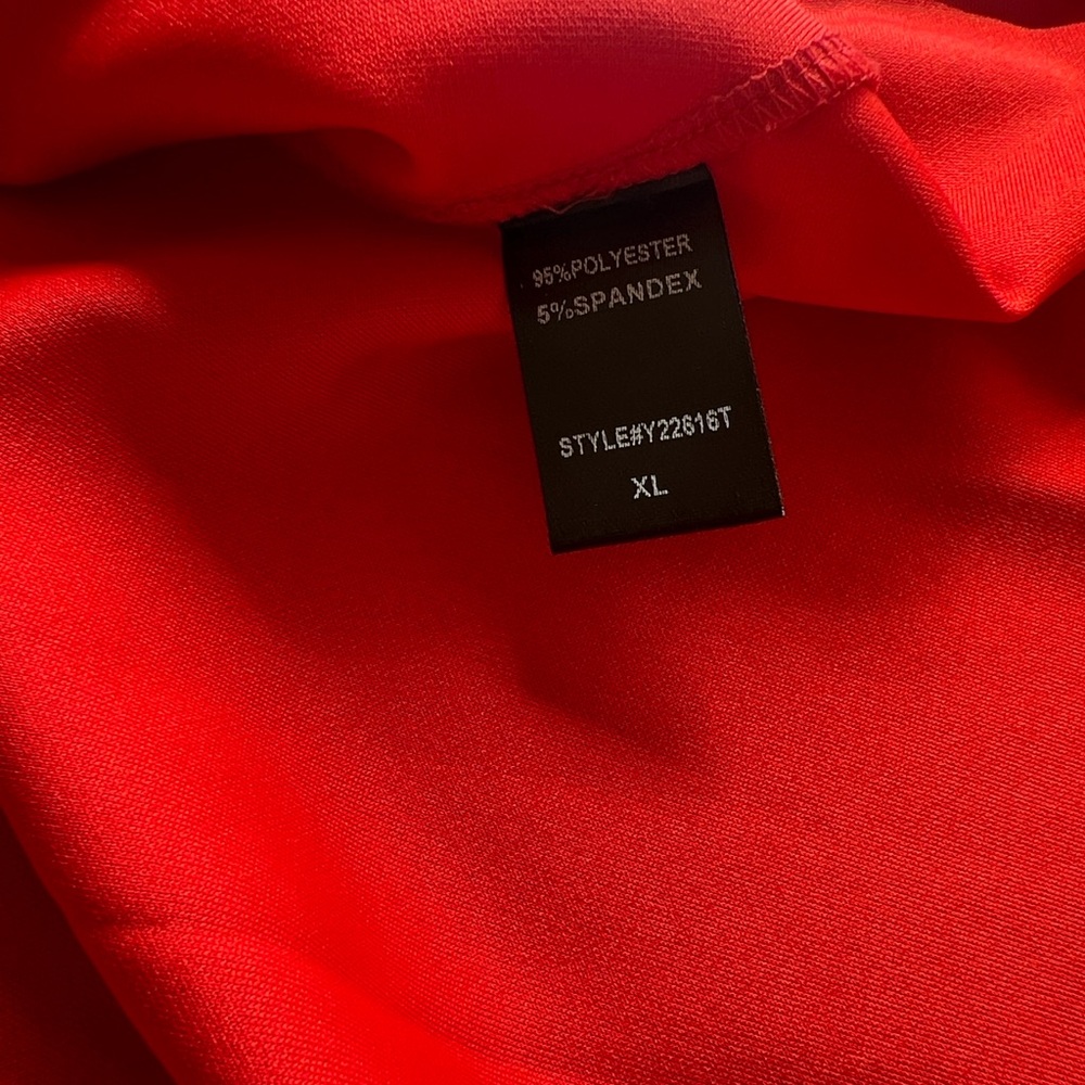 Tuckernuck Palmer Top, like new, size XL. - Picture 11 of 12